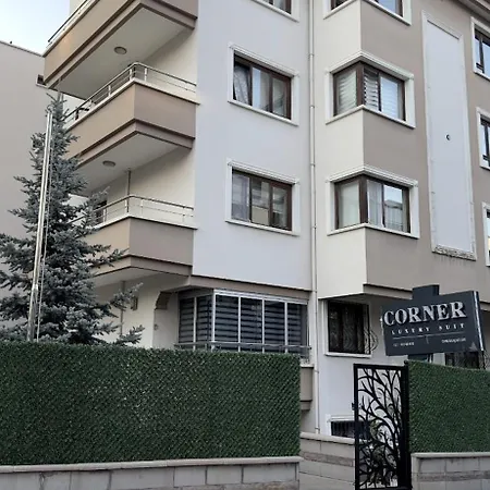 Corner Luxury *